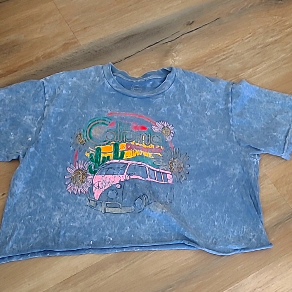 Cropped tee shirt